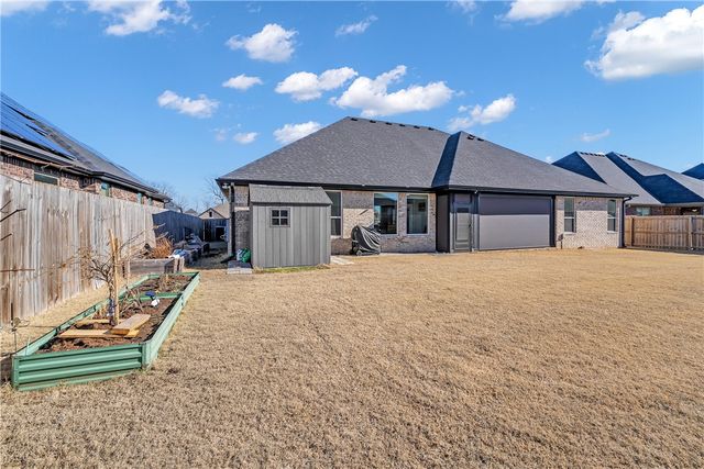 791 Brunello Circle, Tontitown, AR 72762