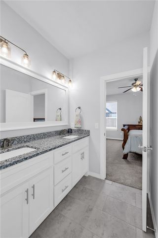 791 Brunello Circle, Tontitown, AR 72762