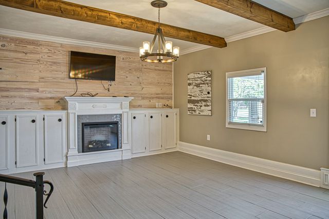 858 Greenland Ave, Cookeville, TN 38501