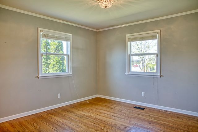 858 Greenland Ave, Cookeville, TN 38501