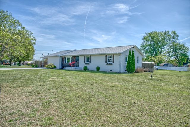 858 Greenland Ave, Cookeville, TN 38501
