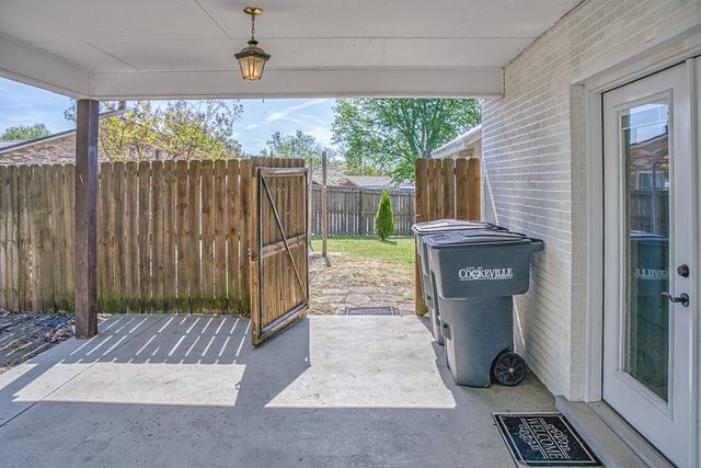 858 Greenland Ave, Cookeville, TN 38501