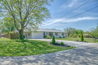 858 Greenland Ave, Cookeville, TN 38501