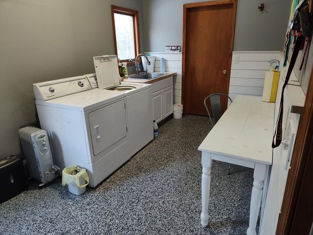 3386 George, East Tawas, MI 48730