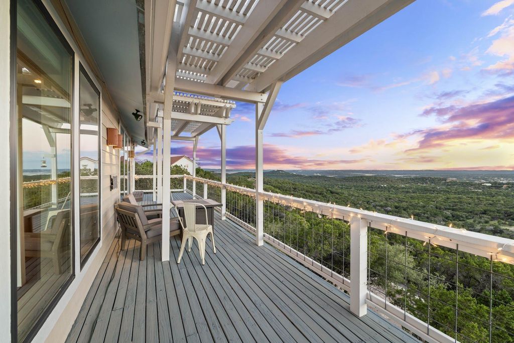 8132 - A Breeze WAY, Jonestown, TX 78645