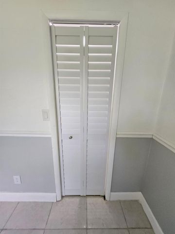 1005 S Flagler Avenue 812, Pompano Beach, FL 33060