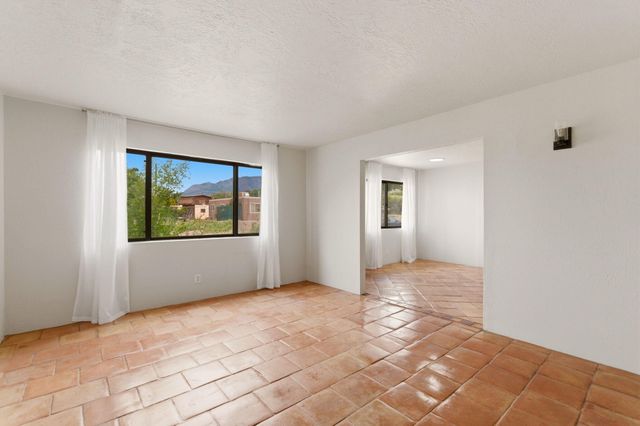 2617 Hagland Place NE, Albuquerque, NM 87112