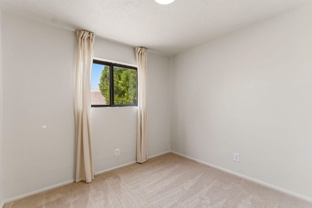 2617 Hagland Place NE, Albuquerque, NM 87112