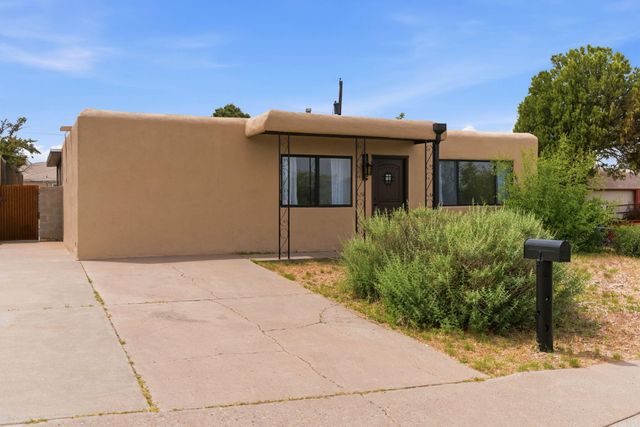 2617 Hagland Place NE, Albuquerque, NM 87112