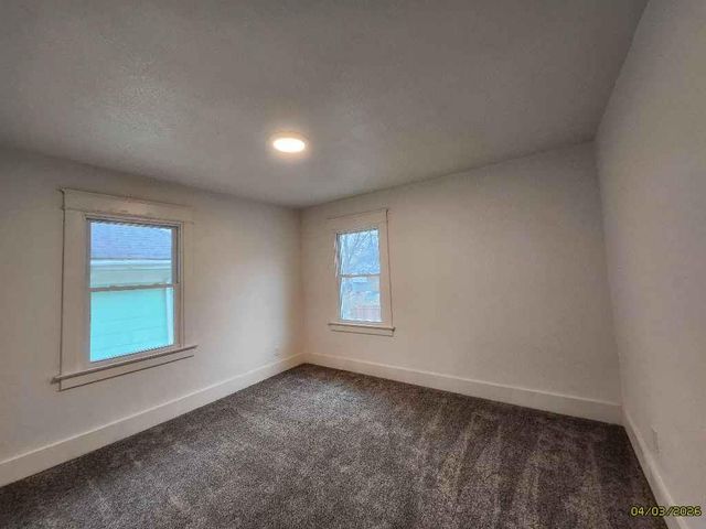 310 Kensington Avenue, Kansas City, MO 64124
