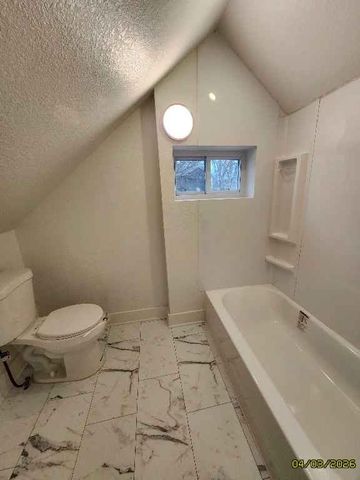 310 Kensington Avenue, Kansas City, MO 64124