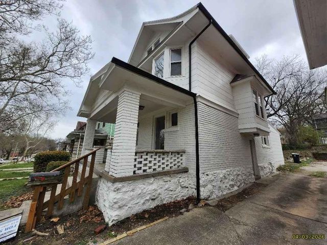 310 Kensington Avenue, Kansas City, MO 64124