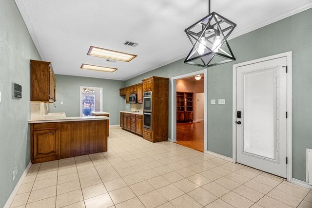 2209 Southampton Lane, Midland, TX 79705