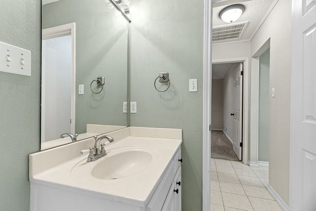 2209 Southampton Lane, Midland, TX 79705