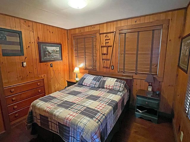 116 Cabin Drive, Russell Springs, KY 42642