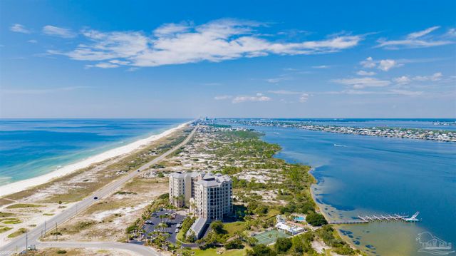 14900 River Rd 303, Pensacola, FL 32507