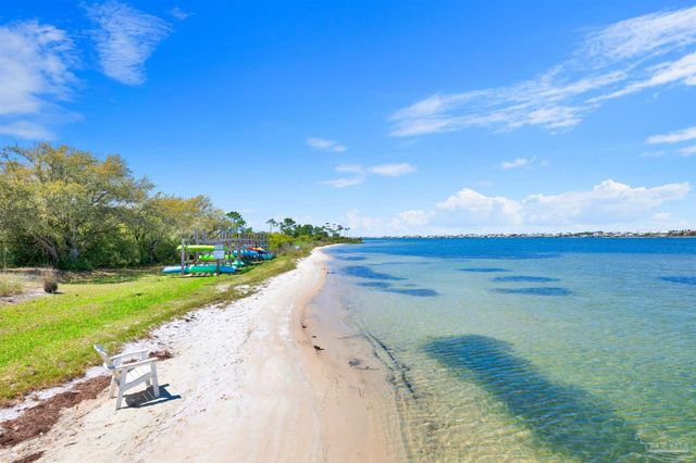 14900 River Rd 303, Pensacola, FL 32507