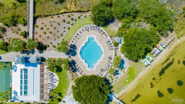 14900 River Rd 303, Pensacola, FL 32507