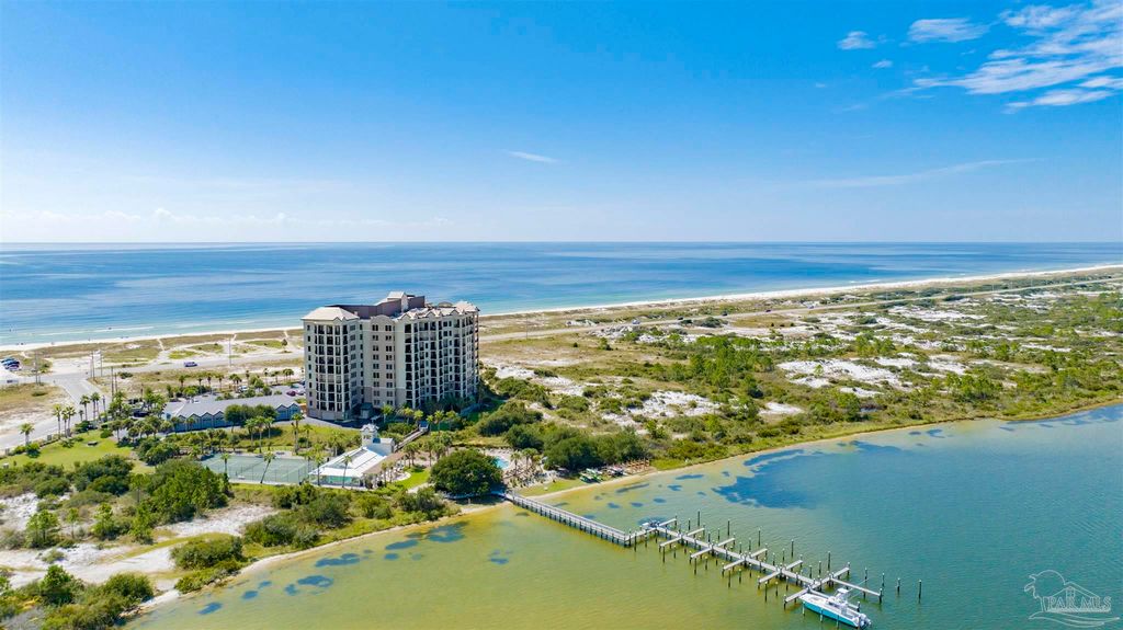 14900 River Rd 303, Pensacola, FL 32507