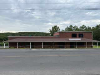 649 Captain Neville Drive, Waterbury, CT 06705