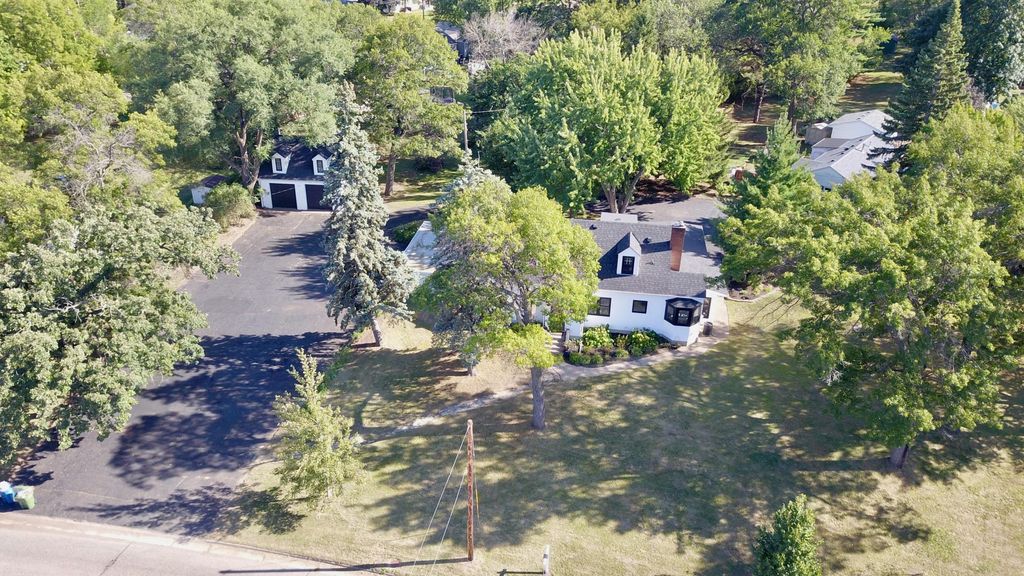 739 10th Street NW, New Brighton, MN 55112 — photo 2
