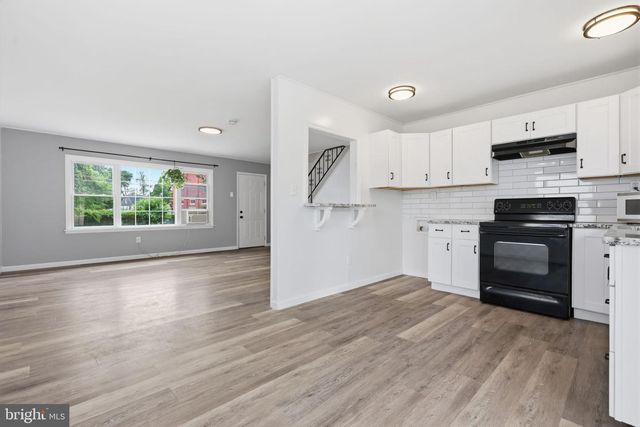 16 BENTLY LN, Willingboro, NJ 08046