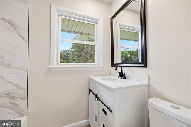 16 BENTLY LN, Willingboro, NJ 08046