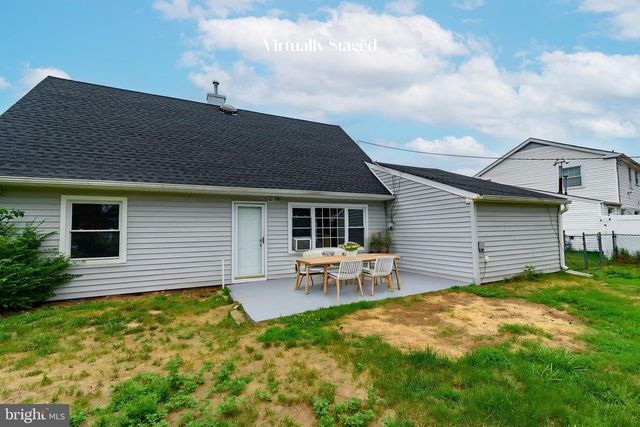 16 BENTLY LN, Willingboro, NJ 08046