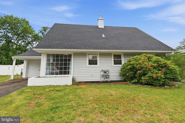 16 BENTLY LN, Willingboro, NJ 08046