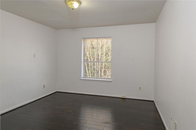 7575 Katy Freeway 77, Houston, TX 77024