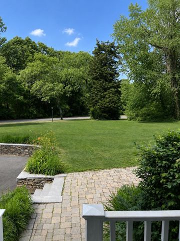 19 Copeland St, Marshfield, MA 02050