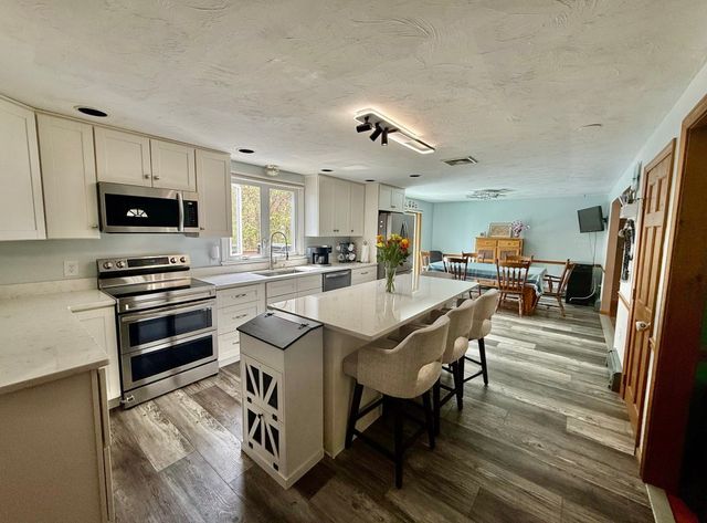 19 Copeland St, Marshfield, MA 02050
