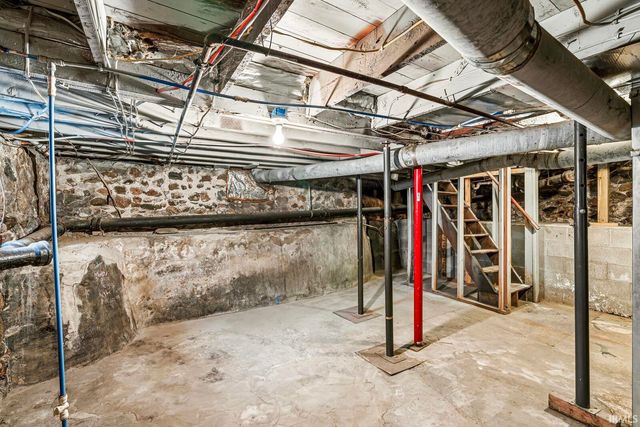 617 E Jefferson Street, Goshen, IN 46528