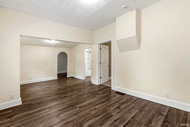617 E Jefferson Street, Goshen, IN 46528