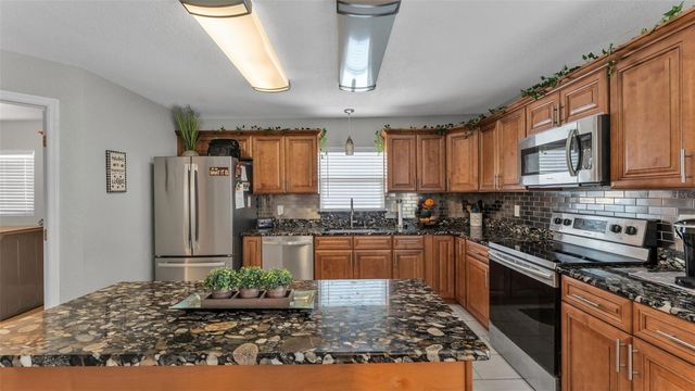 6929 BENTLY DRIVE, Lakeland, FL 33809