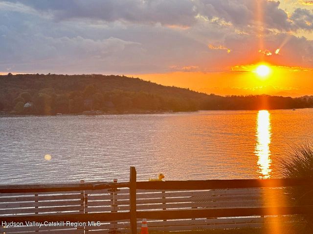 407 Lakeview Road, Craryville, NY 12521