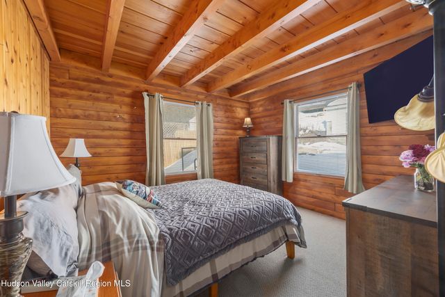 407 Lakeview Road, Craryville, NY 12521