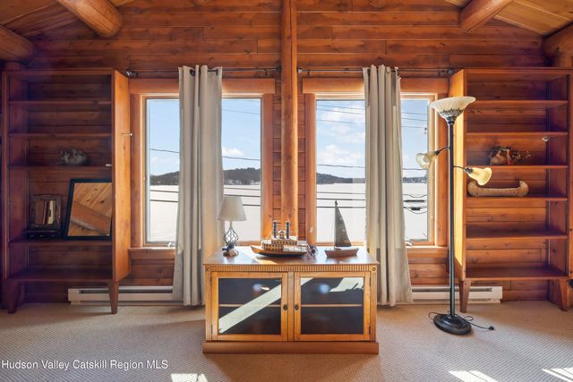 407 Lakeview Road, Craryville, NY 12521