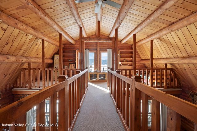 407 Lakeview Road, Craryville, NY 12521