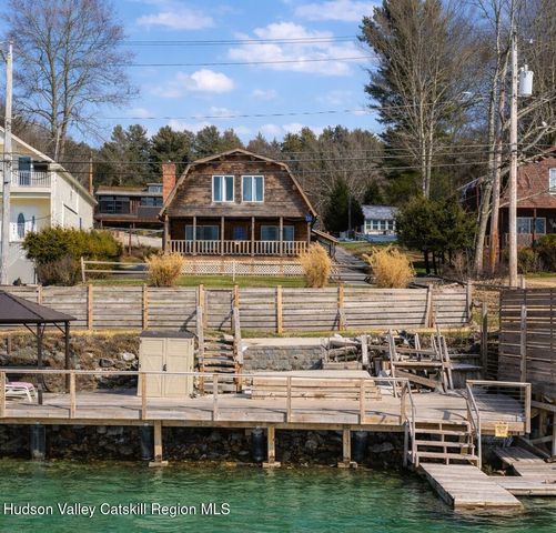 407 Lakeview Road, Craryville, NY 12521