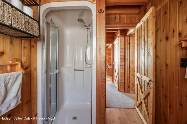 407 Lakeview Road, Craryville, NY 12521