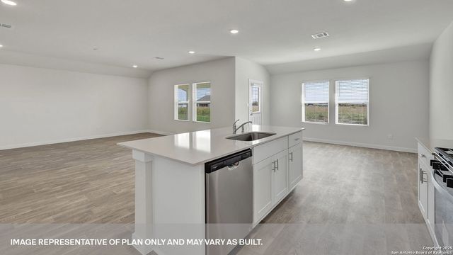 198 KOLBO CROSSING DRIVE, Lockhart, TX 78644