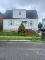 23 Milton Ave, Clifton City, NJ 07013