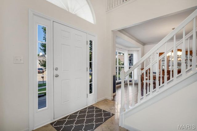 826 Summit Glen Court, Fenton, MO 63026