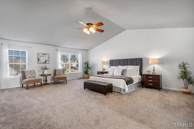826 Summit Glen Court, Fenton, MO 63026