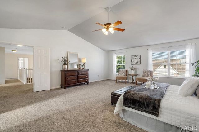 826 Summit Glen Court, Fenton, MO 63026