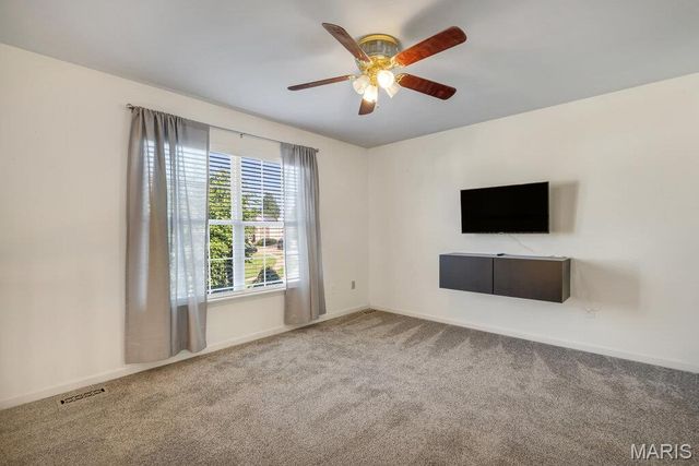 826 Summit Glen Court, Fenton, MO 63026