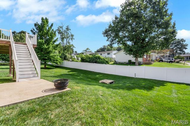 826 Summit Glen Court, Fenton, MO 63026
