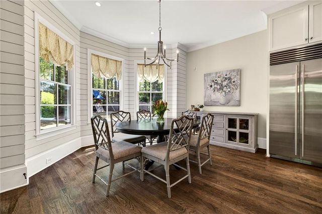 1116 Dawn View Lane NW, Atlanta, GA 30327