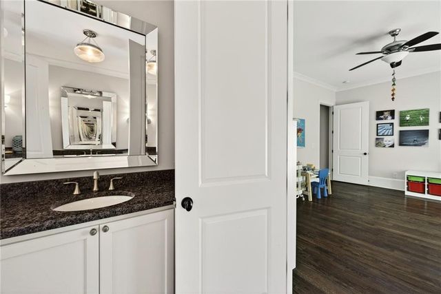 1116 Dawn View Lane NW, Atlanta, GA 30327